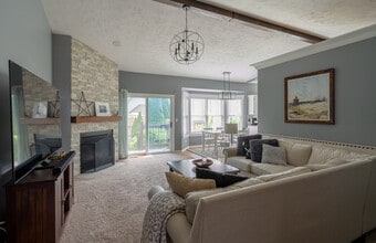 5686 Barcroft Dr SW in Wyoming, MI - Foto de edificio - Building Photo