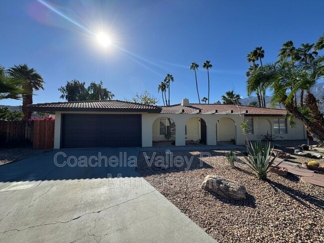 1545 Inca Cir in Palm Springs, CA - Building Photo - Building Photo
