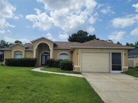 165 Frontier Dr in Palm Coast, FL - Building Photo
