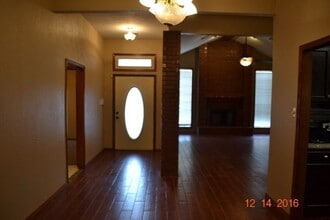 7604 NW Lancet Ln in Lawton, OK - Building Photo - Building Photo