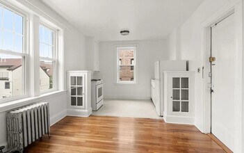 97 Chester St, Unit B3 in Boston, MA - Building Photo - Building Photo