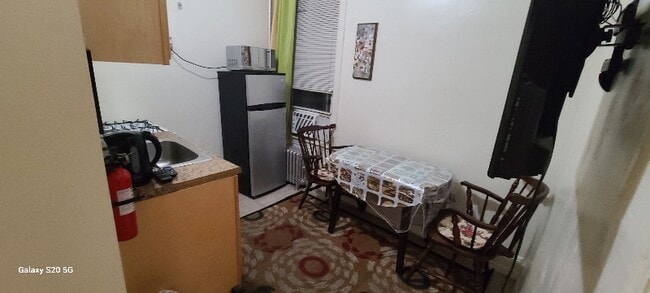 524 Timpson Pl in Bronx, NY - Building Photo - Building Photo