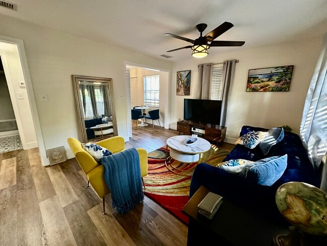 1712 NE 5th Ct, Unit 1712 in Fort Lauderdale, FL - Building Photo - Building Photo