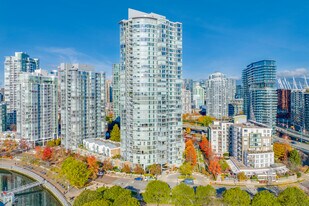 Quaywest in Vancouver, BC - Building Photo