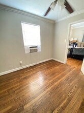 2042 Pasadena St, Unit 2 in Houston, TX - Building Photo - Building Photo