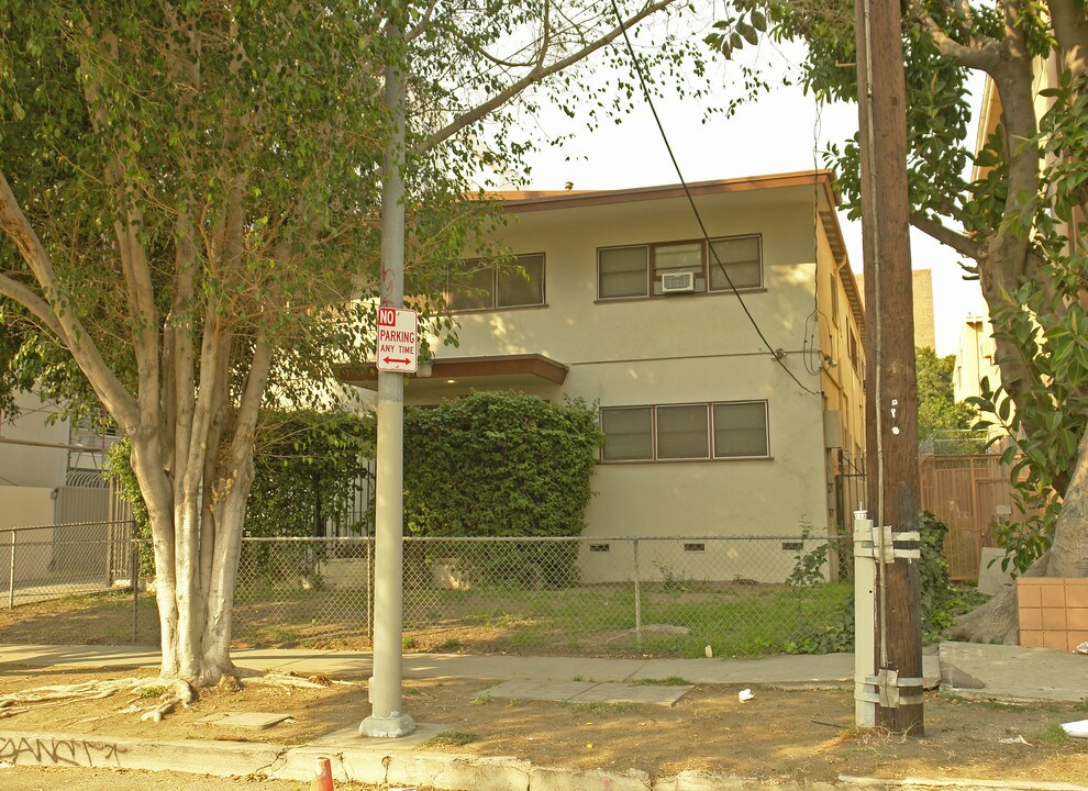 Yucca Apartments in Los Angeles, CA - Foto de edificio