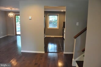12706 Saylers Creek Ln in Herndon, VA - Building Photo - Building Photo