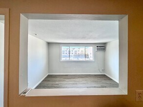 50-58-58 Walnut St, Unit 11 in Waltham, MA - Building Photo - Building Photo