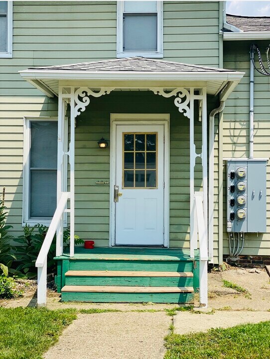 202 North Ave, Unit Apartment 1 in Battle Creek, MI - Building Photo