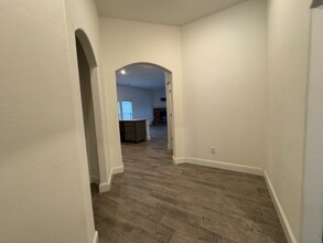 424 NW 59th Ave in Bentonville, AR - Building Photo - Building Photo