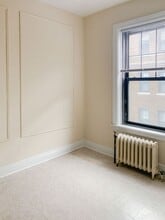 522 W Briar Pl, Unit 2K in Chicago, IL - Foto de edificio - Building Photo