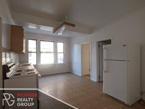 2319 N Kedzie Blvd in Chicago, IL - Building Photo - Building Photo