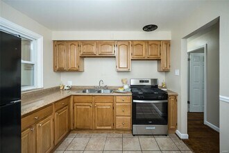 9906 Calumet Dr in St. Louis, MO - Building Photo - Building Photo