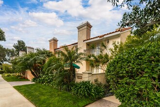 415 S Broadway in Redondo Beach, CA - Foto de edificio - Building Photo