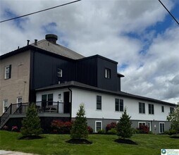 202 Center St in Stockertown, PA - Building Photo - Building Photo