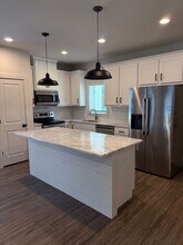 1412 Magnolia Dr in College Station, TX - Foto de edificio - Building Photo
