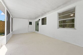 2393 Victor Rd in Cocoa, FL - Building Photo - Building Photo