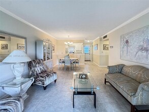 3505 NW 48th Ave in Lauderdale Lakes, FL - Building Photo - Building Photo