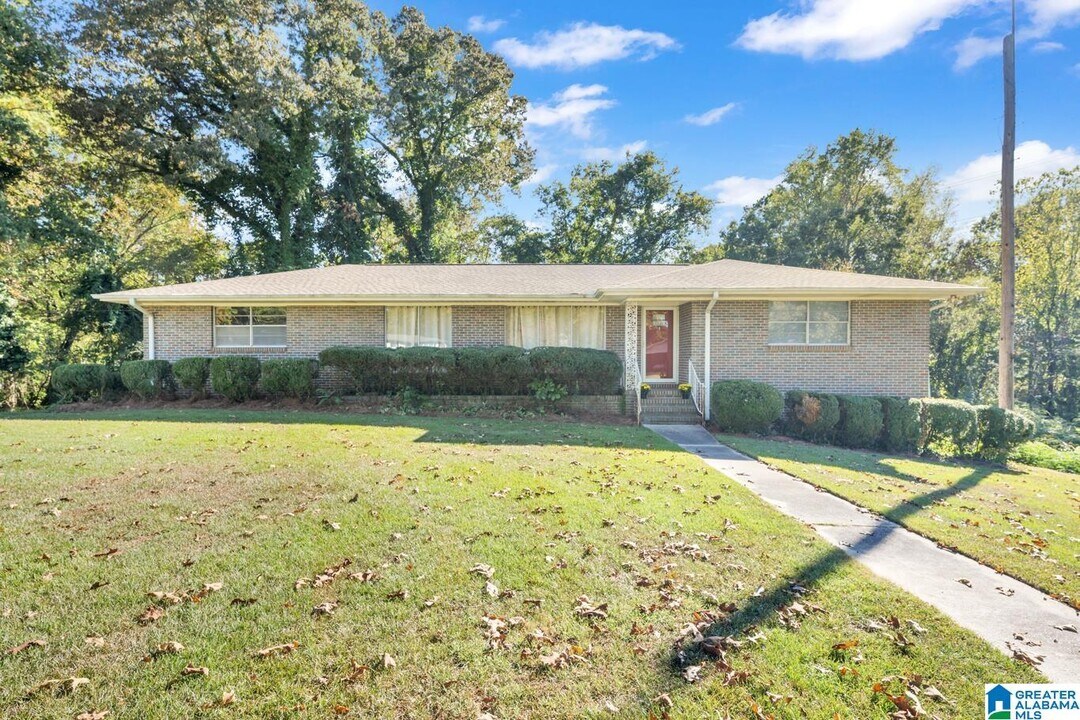 2516 Ridgewood Rd in Fultondale, AL - Building Photo