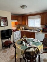 72 Lawn Ave in Quincy, MA - Building Photo - Building Photo