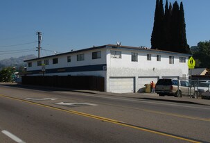 9001 Koonce Dr in Spring Valley, CA - Building Photo