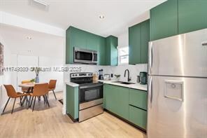 105 SW 4th Ave in Hallandale Beach, FL - Building Photo - Building Photo