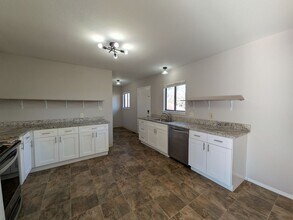 603 W Routt Ave in Pueblo, CO - Foto de edificio - Building Photo