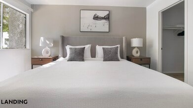 1455 E Katie Ave, Unit K16 in Las Vegas, NV - Foto de edificio - Building Photo