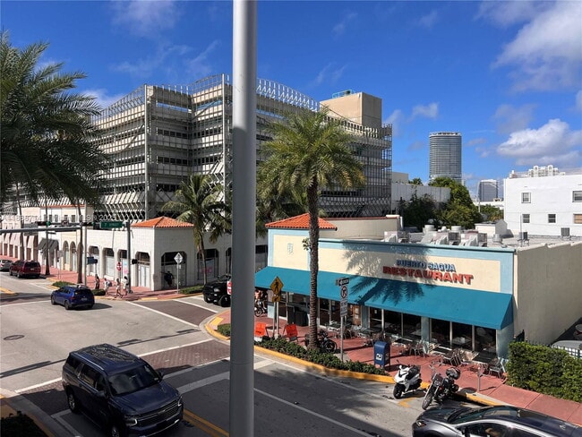 property at 713 Collins Ave