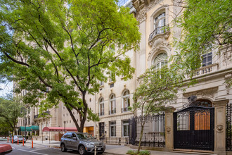 Beaux Arts Limestone Townhouse in New York, NY - Building Photo - Building Photo