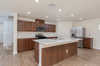 9099 Nostrand Ave in Las Vegas, NV - Building Photo - Building Photo