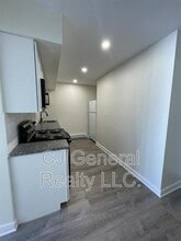 106 Broad St in Weymouth, MA - Building Photo - Building Photo