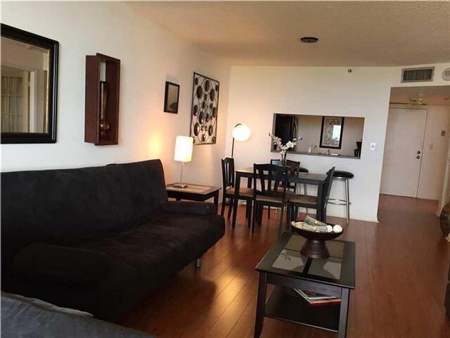 2555 Collins Ave-Unit -U#: 240A in Miami, FL - Building Photo