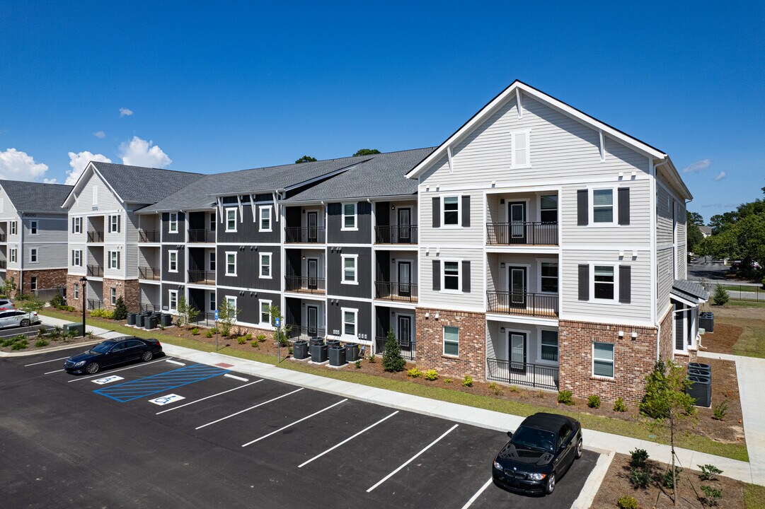 Riverchase Vista Apartments in Savannah, GA - Foto de edificio