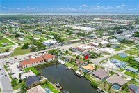 1519 SE 21st St in Cape Coral, FL - Foto de edificio - Building Photo