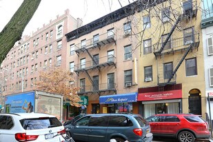 353 E 77th St in New York, NY - Building Photo