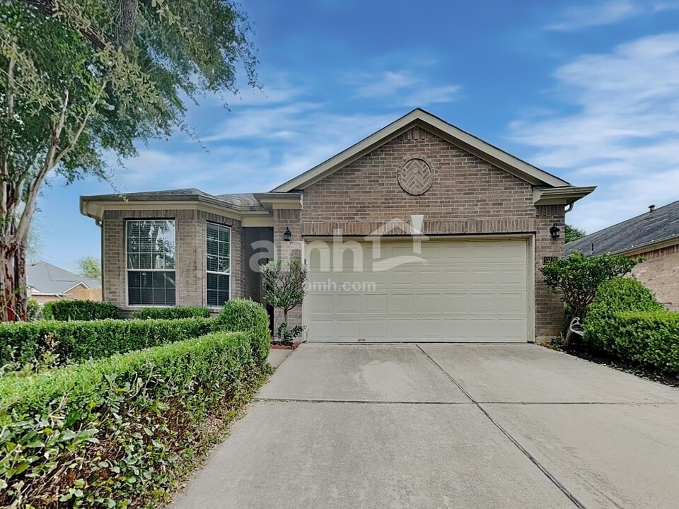 10126 Sand Tracks Ct in Houston, TX - Foto de edificio