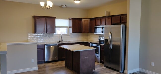 2439 E Quivira St, Unit 2441 in Kechi, KS - Building Photo - Building Photo
