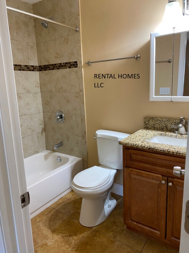 141 Clyde Ave in Longwood, FL - Building Photo - Building Photo