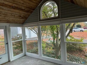 140 Flagg Rd in West Hartford, CT - Building Photo - Building Photo