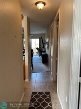 3600 Oaks Clubhouse Dr in Pompano Beach, FL - Building Photo - Building Photo