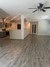 15727 Cotton Tail Ln in San Antonio, TX - Foto de edificio - Building Photo