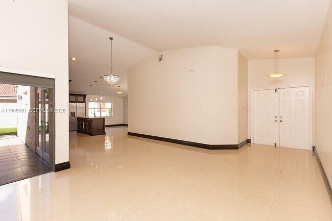 4148 SW 153rd Terrace in Miramar, FL - Foto de edificio - Building Photo