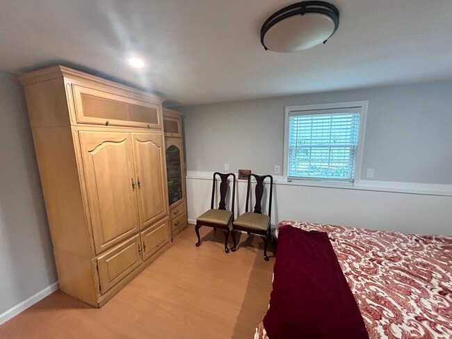 11 Fairweather Dr