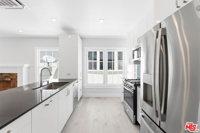 property at 222 N New Hampshire Ave