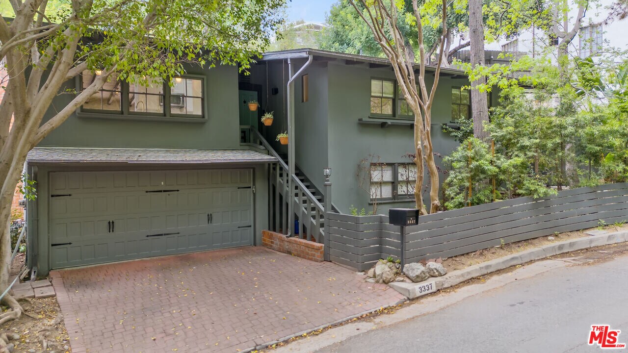 3337 Ledgewood Dr in Los Angeles, CA - Building Photo