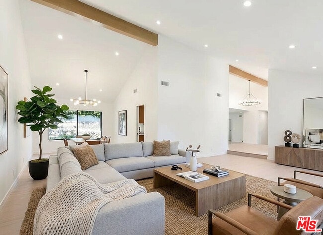 property at 4933 Collett Ave