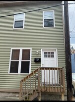 3951 Clement Way in Pittsburgh, PA - Building Photo