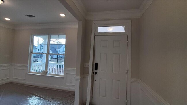 6836 Benjamin Dr in Flowery Branch, GA - Building Photo - Building Photo