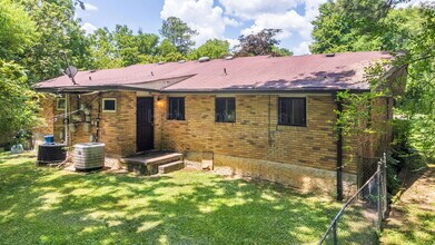 7742 Holiday Hills Cir in Chattanooga, TN - Building Photo - Building Photo